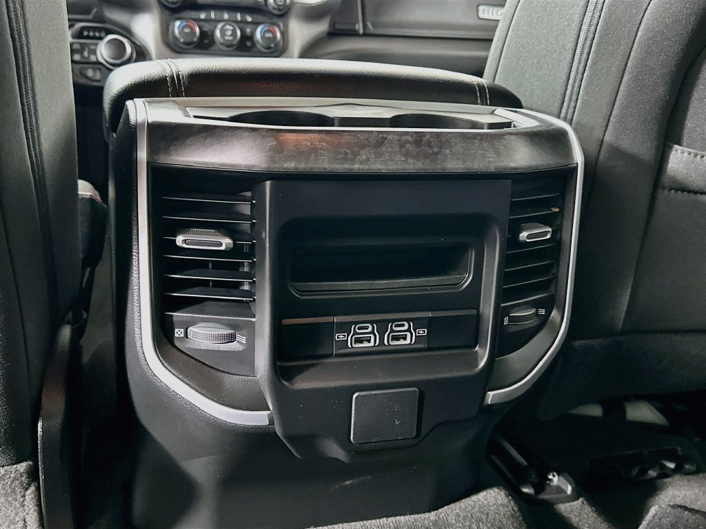 Used 2022 RAM 1500 Big Horn AWD/4WD image 32