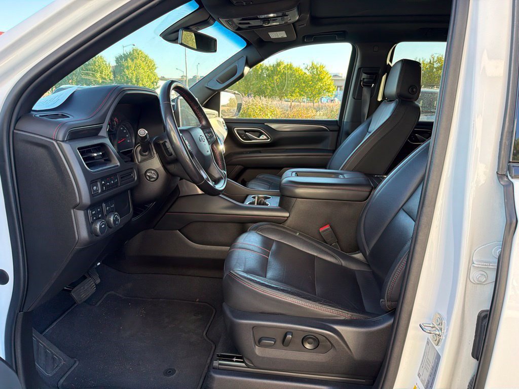 Used 2021 Chevrolet Tahoe RST w/ Luxury Package AWD/4WD image 10