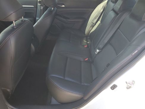 Used 2023 Nissan Altima 2.5 SR w/ SR Premium Package FWD image 22