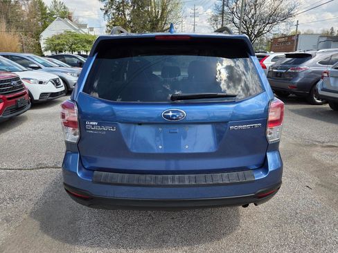 Used 2018 Subaru Forester 2.5i Premium w/ All-Weather Package AWD/4WD image 6