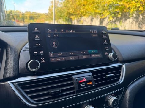 Used 2018 Honda Accord Sport image 30