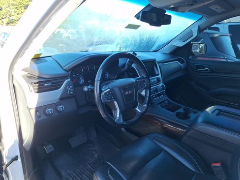 Used 2018 GMC Yukon XL SLT w/ Open Road Package image 9