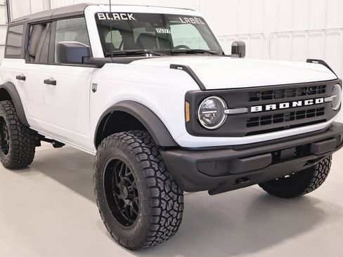 New 2025 Ford Bronco Big Bend image 2
