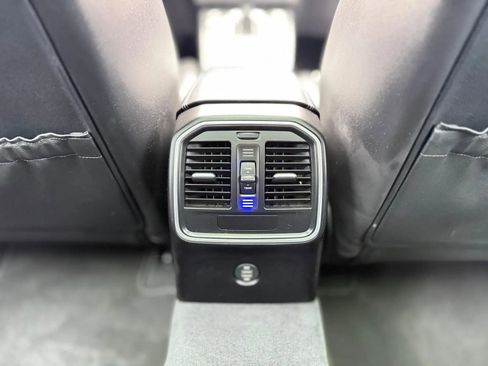 Used 2018 Porsche Macan Turbo image 33