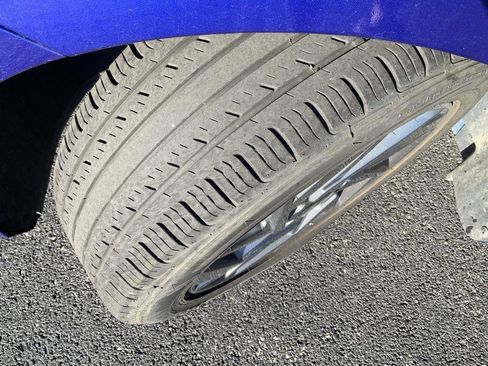 Used 2024 Hyundai Elantra SEL image 17