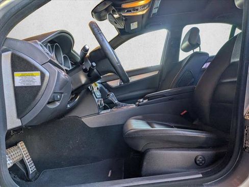 Used 2013 Mercedes-Benz C 250 Sedan image 16