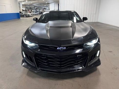 Used 2018 Chevrolet Camaro LT w/ RS Package RWD image 8