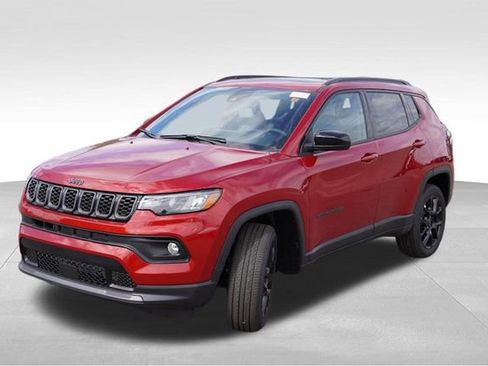 New 2025 Jeep Compass Latitude w/ Sun & Sound Group image 7