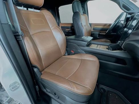 Used 2023 RAM 2500 Limited image 29