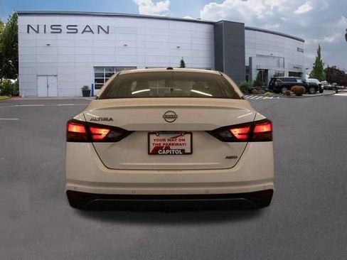New 2026 Nissan Altima 2.5 SV AWD/4WD image 4