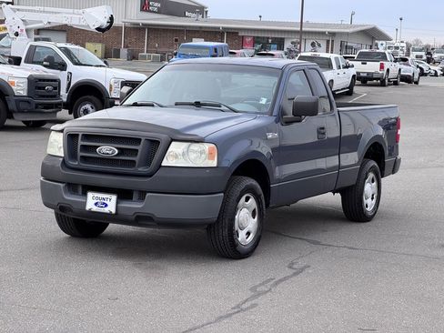 Used 2005 Ford F150 XL image 2