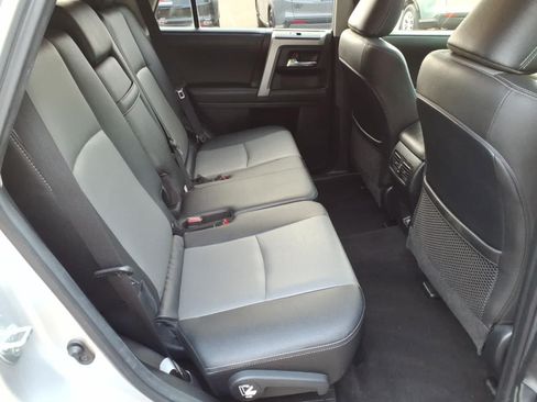 Used 2020 Toyota 4Runner SR5 Premium w/ Moonroof Package RWD image 12