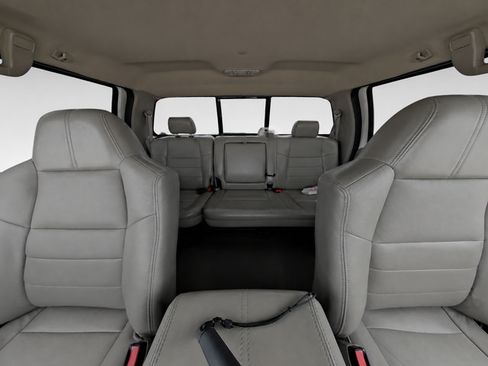 Used 2010 Ford F350 Lariat AWD/4WD image 11