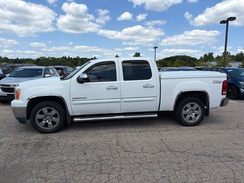Used 2011 GMC Sierra 1500 SLE w/ Regional Value Package RWD image 8