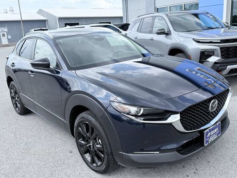 Used 2025 MAZDA CX-30 AWD 2.5 S w/ Select Sport Pkg image 3