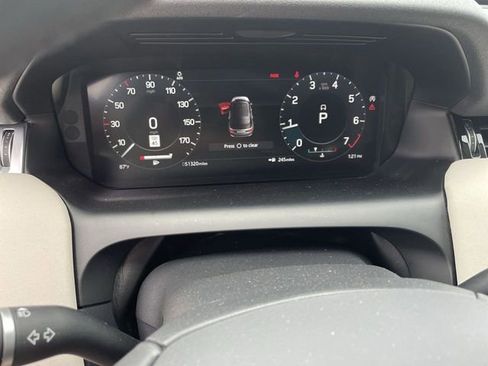Used 2022 Land Rover Discovery Sport SE AWD/4WD image 12