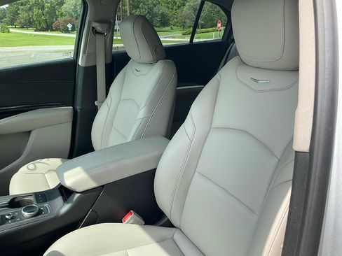 Used 2021 Cadillac XT4 Luxury FWD image 18