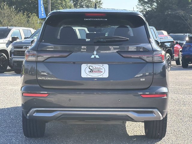 Used 2025 Mitsubishi Outlander SE FWD image 8
