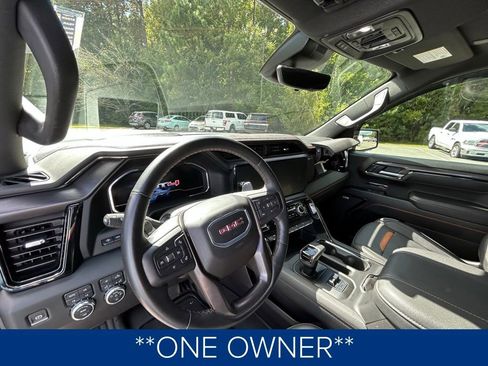 Used 2024 GMC Sierra 1500 AT4 w/ Technology Package image 2