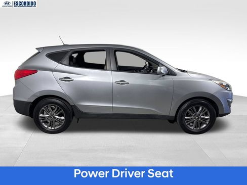 Used 2015 Hyundai Tucson GLS w/ Option Group 02 FWD image 6