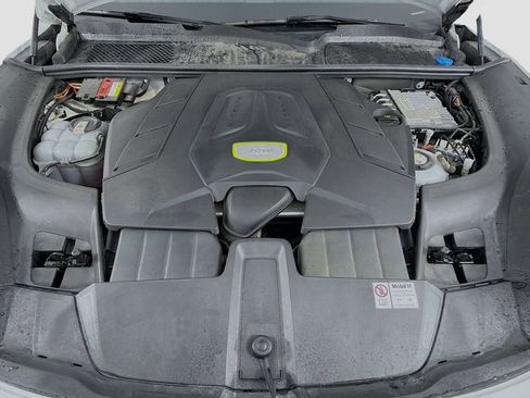 Certified 2019 Porsche Cayenne E-Hybrid AWD/4WD image 36