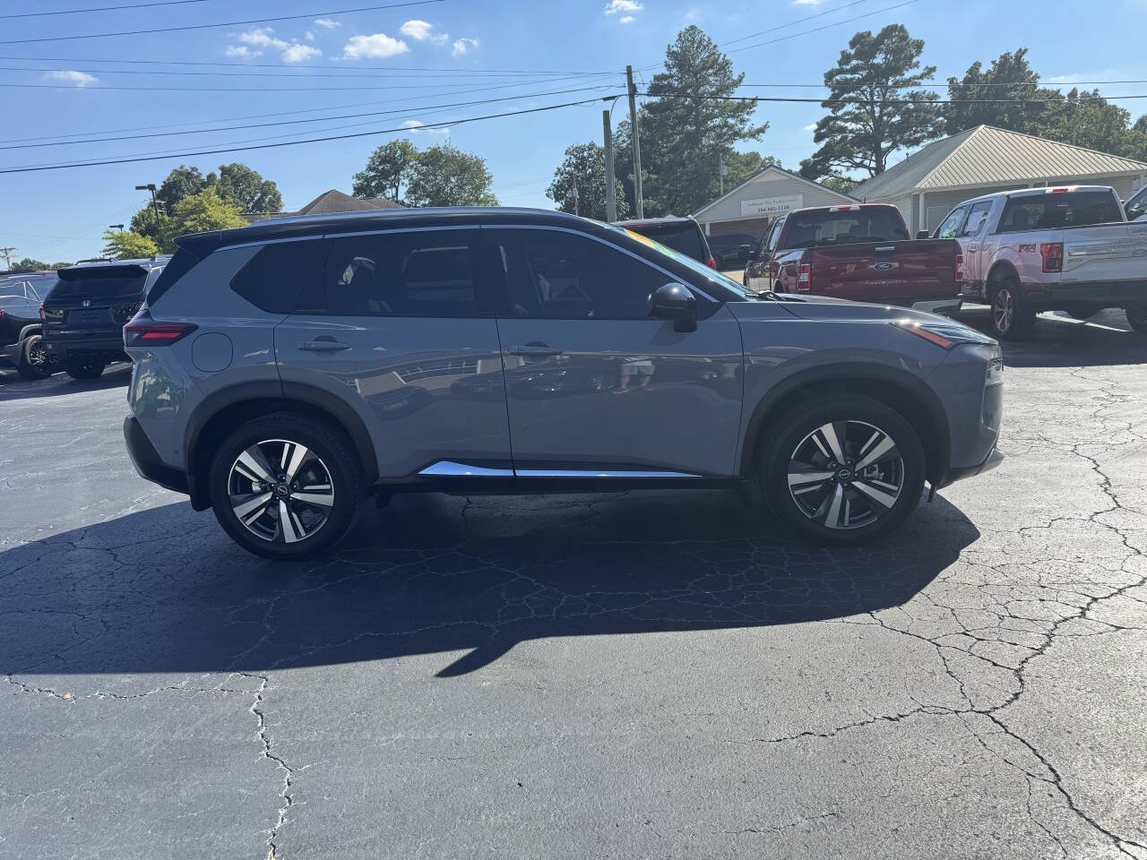 Used 2022 Nissan Rogue Platinum w/ Head-Up Display Package FWD image 7
