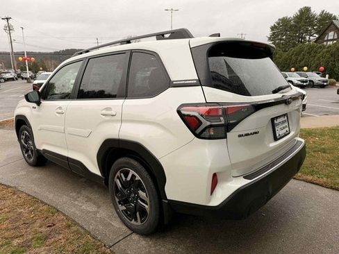 New 2025 Subaru Forester Premium image 8