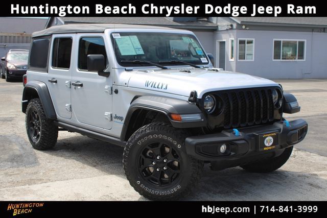 Used 2023 Jeep Wrangler Unlimited AWD/4WD image 1