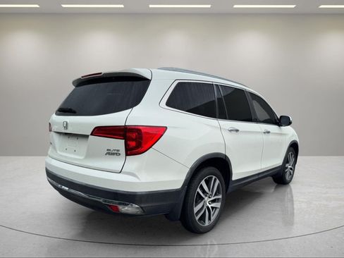 Used 2017 Honda Pilot Elite image 5