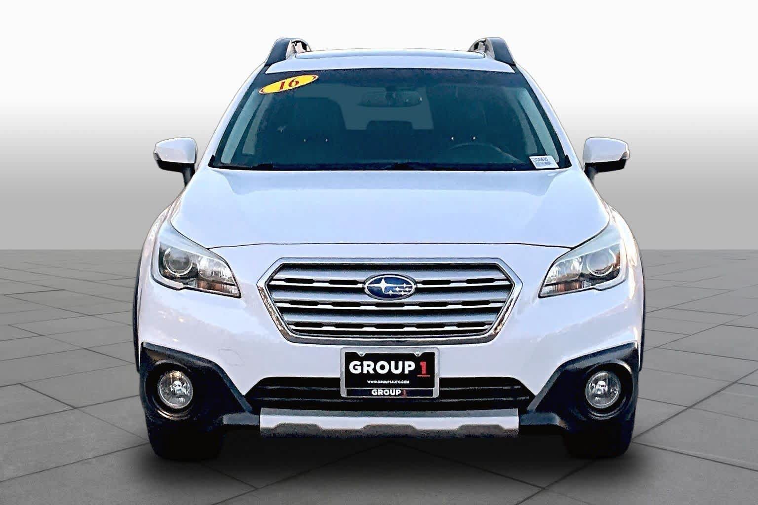 Used 2016 Subaru Outback 2.5i Limited AWD/4WD image 3