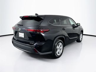 Certified 2024 Toyota Highlander LE video 2