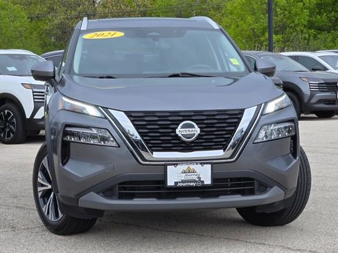 Used 2021 Nissan Rogue SV w/ Premium Package AWD/4WD image 3