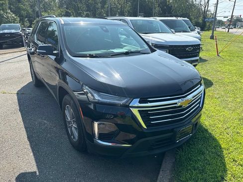 Used 2022 Chevrolet Traverse LT AWD/4WD image 10