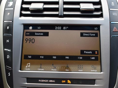 Used 2017 Lincoln MKZ Reserve w/ Climate Package FWD image 25