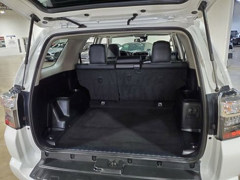 Used 2021 Toyota 4Runner SR5 Premium w/ Moonroof Package AWD/4WD image 45