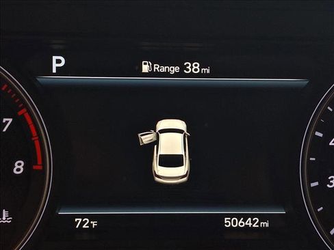 Used 2020 Genesis G70 2.0T w/ Elite Package image 10