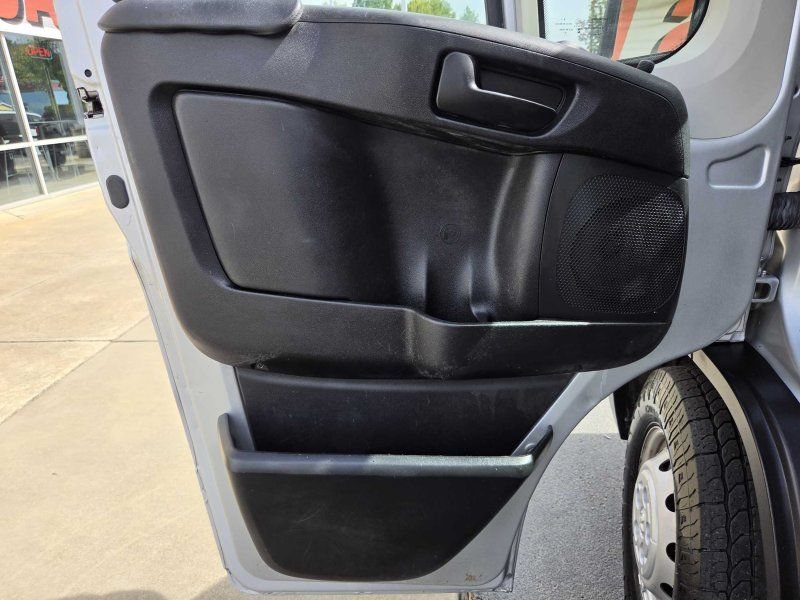 Used 2019 RAM ProMaster 2500 w/ Interior Convenience Group FWD image 14