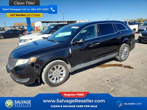 Used 2013 Lincoln MKT AWD image 1