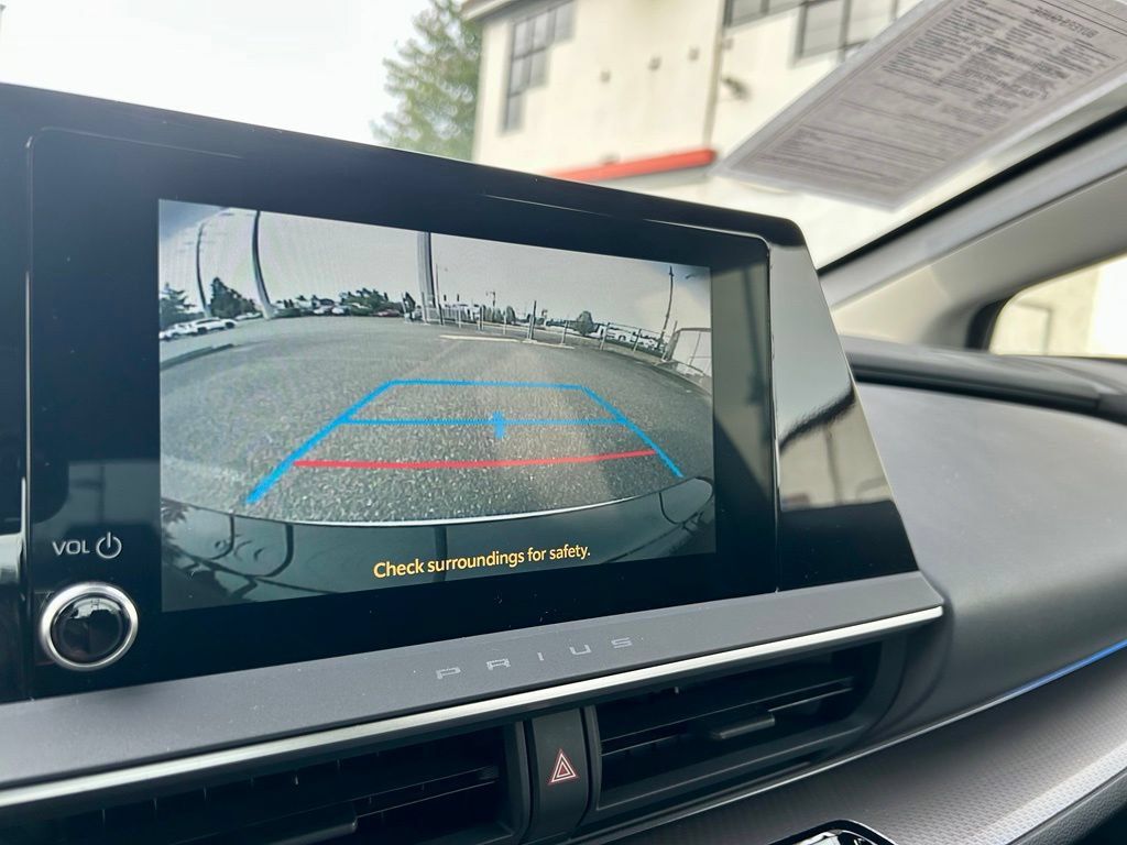 Certified 2023 Toyota Prius XLE FWD image 23