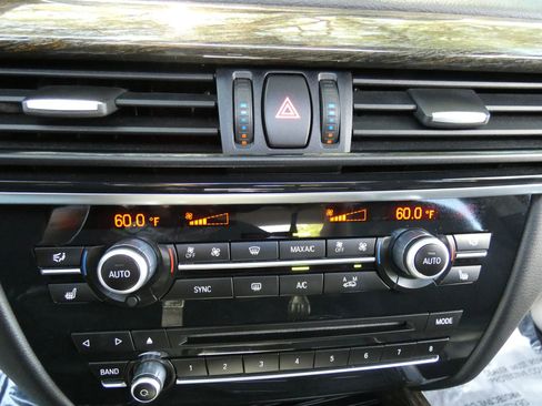 Used 2015 BMW X5 xDrive50i image 58