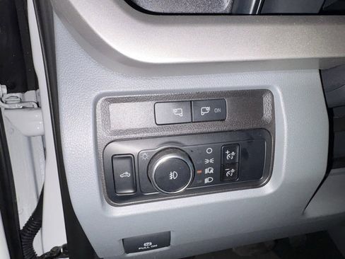 Used 2024 Ford F250 XLT w/ FX4 Off-Road Package image 12