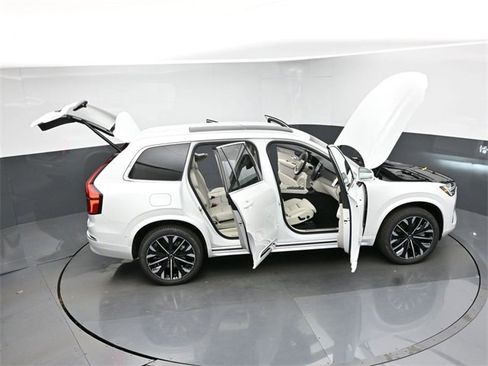 New 2026 Volvo XC90 T8 Ultra image 50