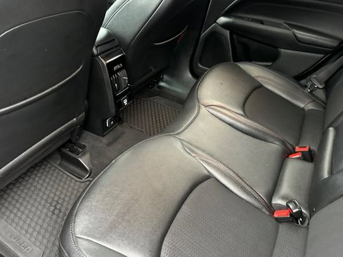 Used 2024 Jeep Compass Trailhawk image 12