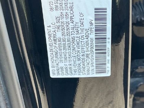 Certified 2023 Honda Pilot Sport image 38