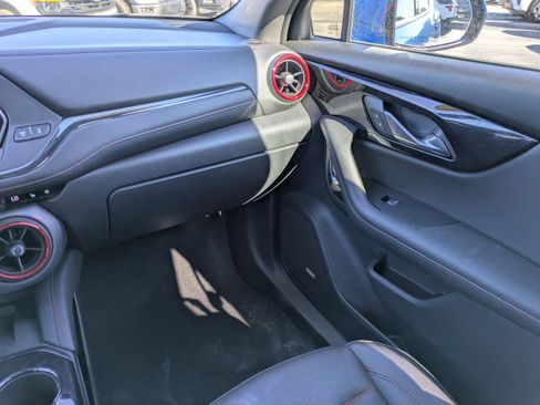 Used 2021 Chevrolet Blazer RS w/ Enhanced Convenience Package image 16