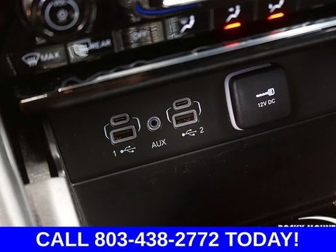 Used 2025 Jeep Grand Cherokee Limited AWD/4WD image 24