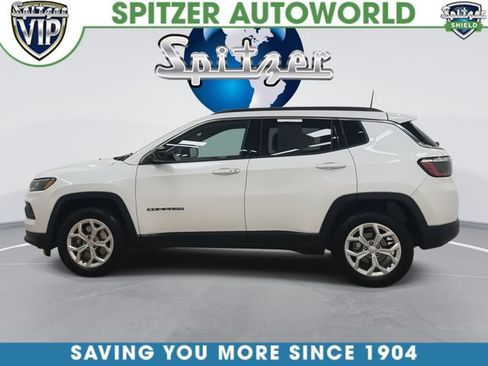 Used 2024 Jeep Compass Latitude AWD/4WD image 7