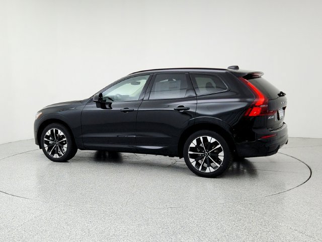 New 2026 Volvo XC60 B5 Plus w/ Protection Package Premier AWD/4WD image 7