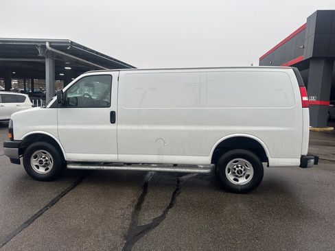 Used 2024 GMC Savana 2500 w/ Driver Convenience Package image 8
