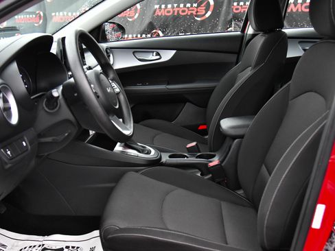 Used 2024 Kia Forte LXS image 16